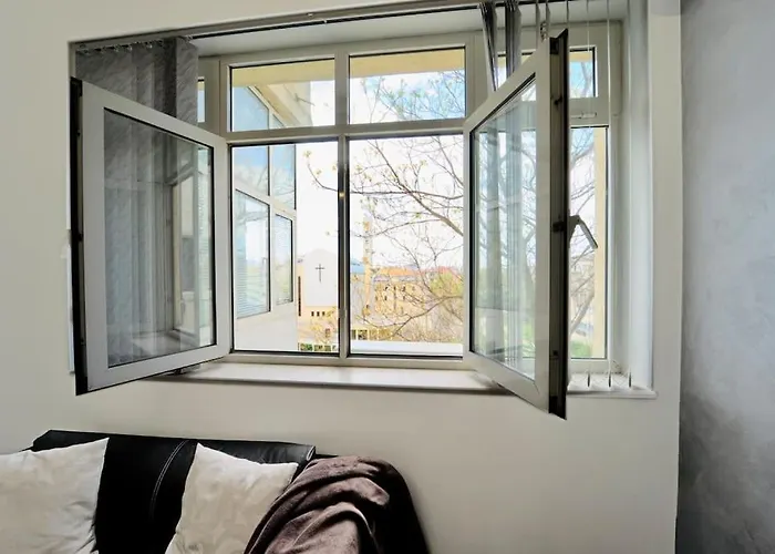 Cozy 1-bedroom Flat In The Very Center Of * Σόφια