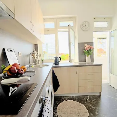 Lejlighed Cozy 1-bedroom Flat In The Very Center Of Sofia