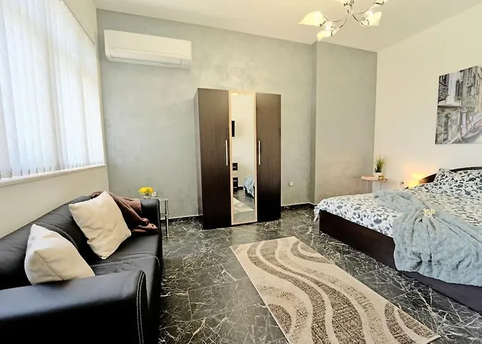 Appartamento Cozy 1-bedroom Flat In The Very Center Of *